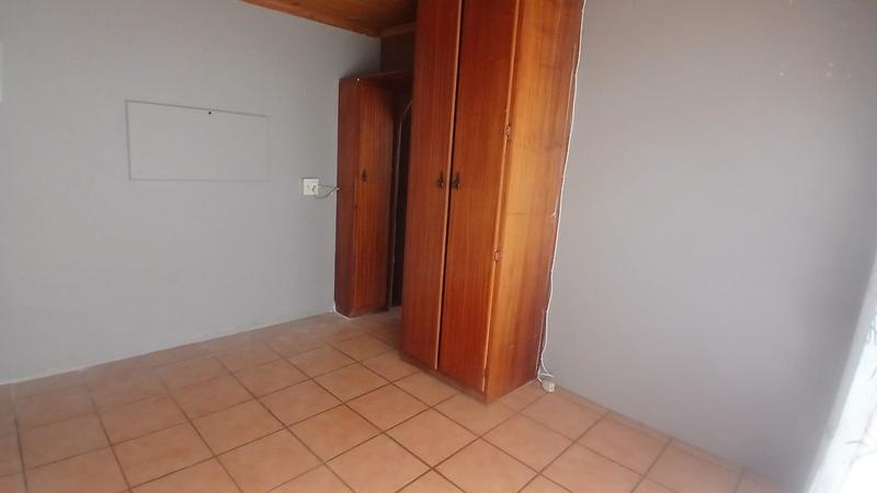 5 Bedroom Property for Sale in Uitsig Free State